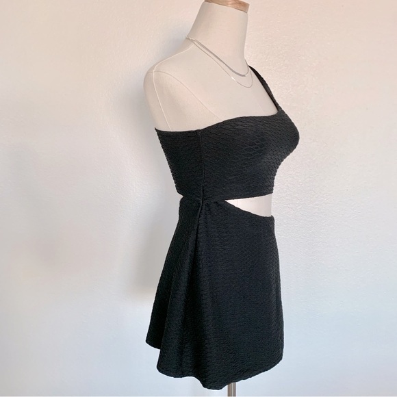 Victoria’s Secret Black Textured Cut-Out Swim Dress - Picture 6 of 13